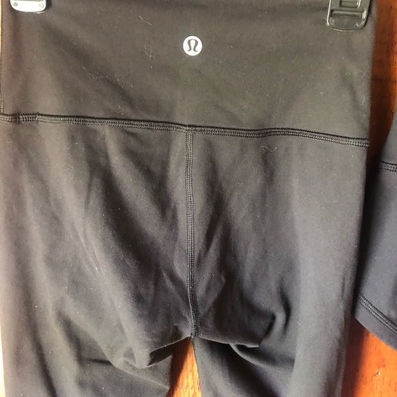 Lululemon leggings & shorts size 2 - Picture 6 of 8